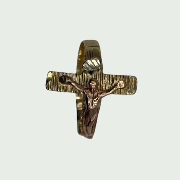 Anillo de Oro 14k con Cruz y Cristo en Relieve