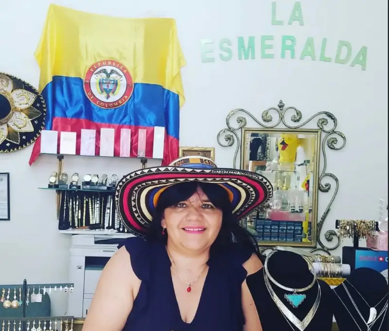 REmodelación 2 de California Foto donde se incorporan elementos colombianos en el local